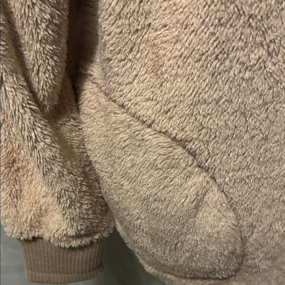 Cozy Pink Hooded Women's Jacket - Picture 3 of 6